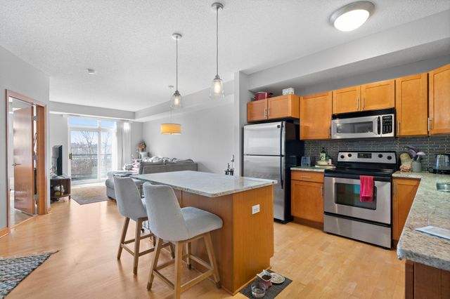 1800 Clinton Avenue 407, Minneapolis, MN 55404