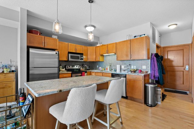 1800 Clinton Avenue 407, Minneapolis, MN 55404