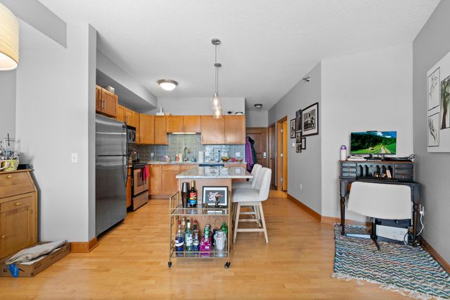 1800 Clinton Avenue 407, Minneapolis, MN 55404