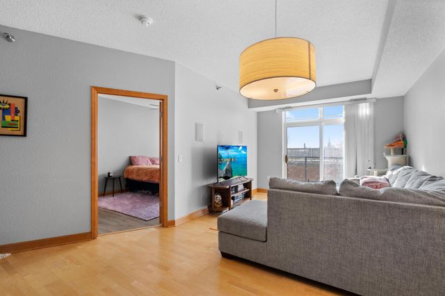 1800 Clinton Avenue 407, Minneapolis, MN 55404