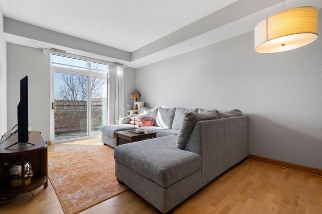 1800 Clinton Avenue 407, Minneapolis, MN 55404