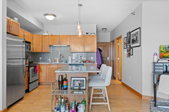 1800 Clinton Avenue 407, Minneapolis, MN 55404