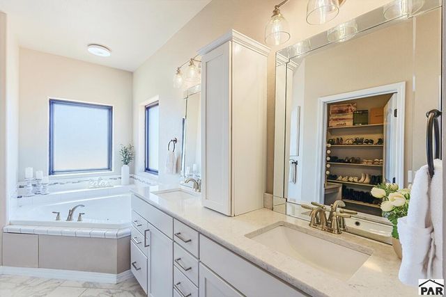 383 N Desert Cove Dr, Pueblo West, CO 81007