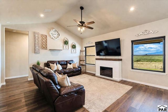 383 N Desert Cove Dr, Pueblo West, CO 81007