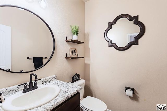 383 N Desert Cove Dr, Pueblo West, CO 81007