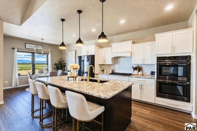 383 N Desert Cove Dr, Pueblo West, CO 81007