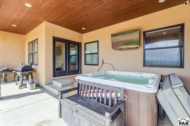383 N Desert Cove Dr, Pueblo West, CO 81007