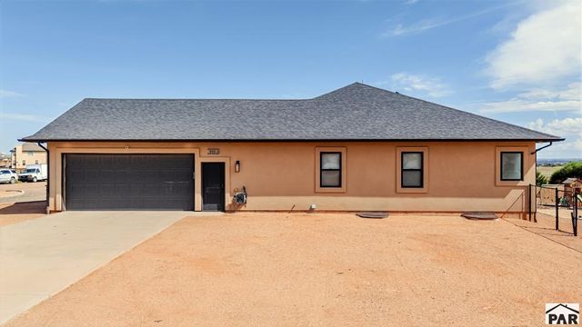 383 N Desert Cove Dr, Pueblo West, CO 81007