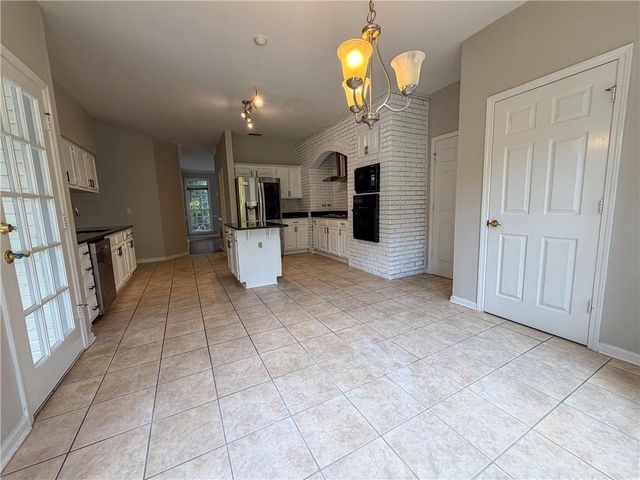 11295 Vedrines Drive, Alpharetta, GA 30022