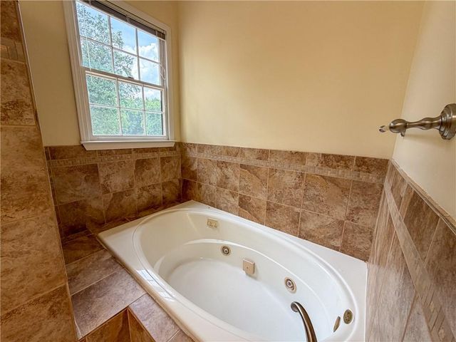 11295 Vedrines Drive, Alpharetta, GA 30022