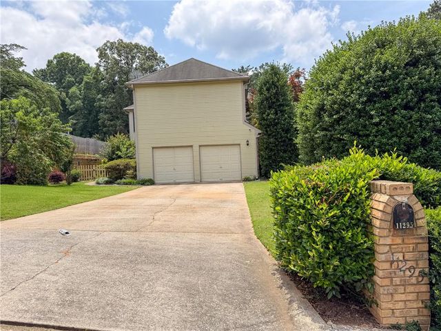 11295 Vedrines Drive, Alpharetta, GA 30022