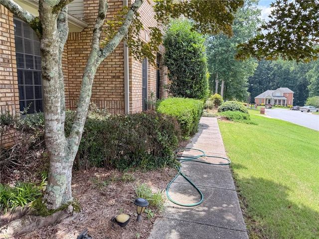 11295 Vedrines Drive, Alpharetta, GA 30022
