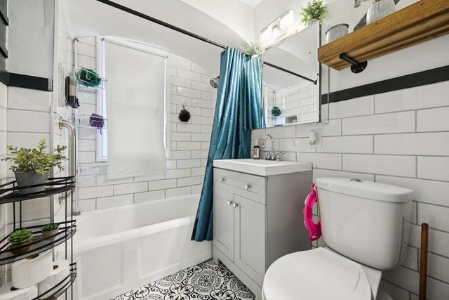 6316 N 107th STREET, Milwaukee, WI 53225