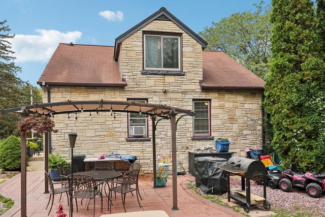 6316 N 107th STREET, Milwaukee, WI 53225