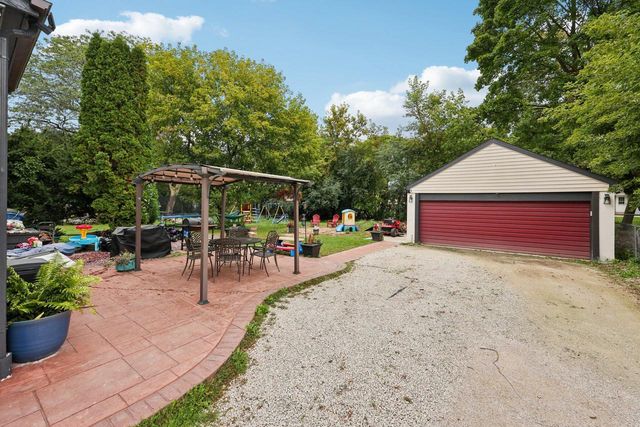 6316 N 107th STREET, Milwaukee, WI 53225