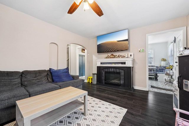 6316 N 107th STREET, Milwaukee, WI 53225