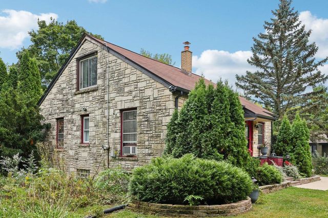 6316 N 107th STREET, Milwaukee, WI 53225