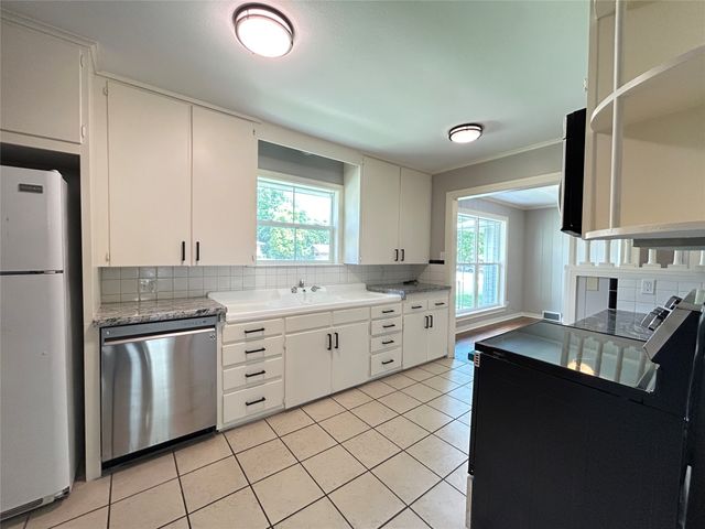 843 Ardis Street, Sulphur Springs, TX 75482
