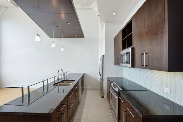 2600 W 7th Street 1727, Fort Worth, TX 76107