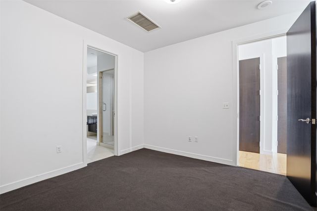 2600 W 7th Street 1727, Fort Worth, TX 76107