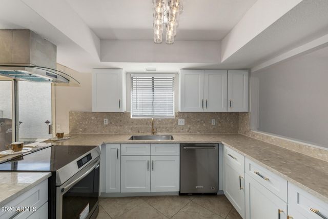 9315 E CITRUS Lane N, Sun Lakes, AZ 85248