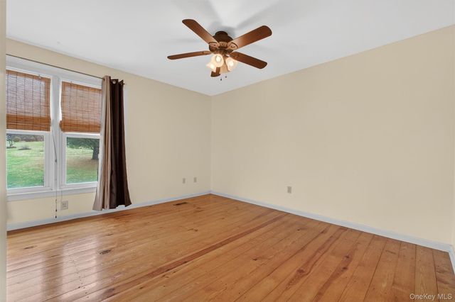 15 Helen Court, Beacon, NY 12508