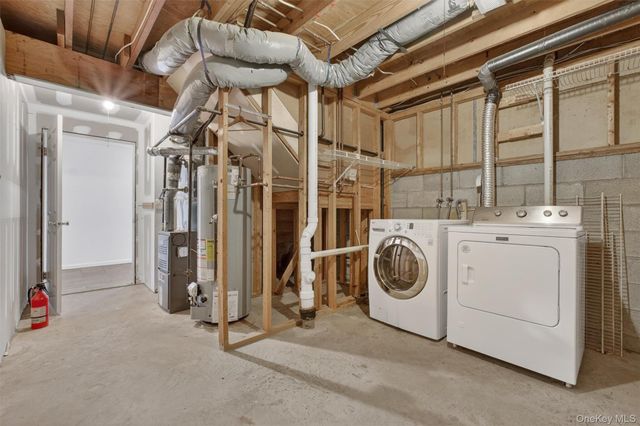 15 Helen Court, Beacon, NY 12508