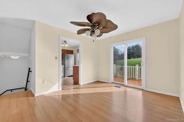 15 Helen Court, Beacon, NY 12508