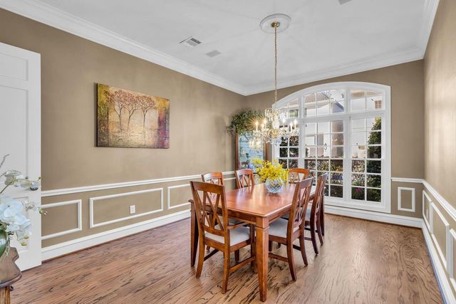 41 Wynden Oaks Drive, Houston, TX 77056