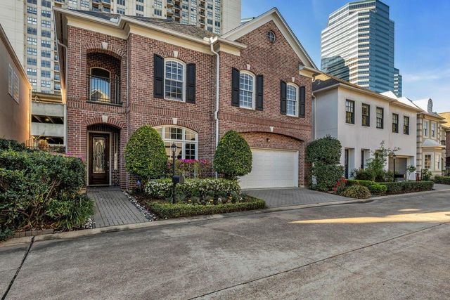 41 Wynden Oaks Drive, Houston, TX 77056