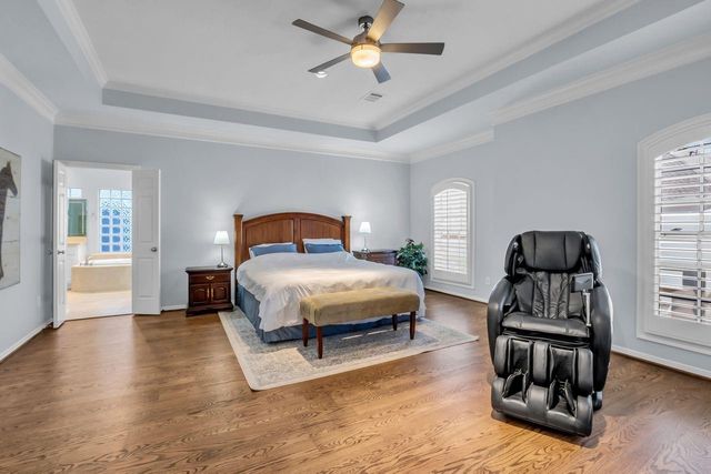 41 Wynden Oaks Drive, Houston, TX 77056