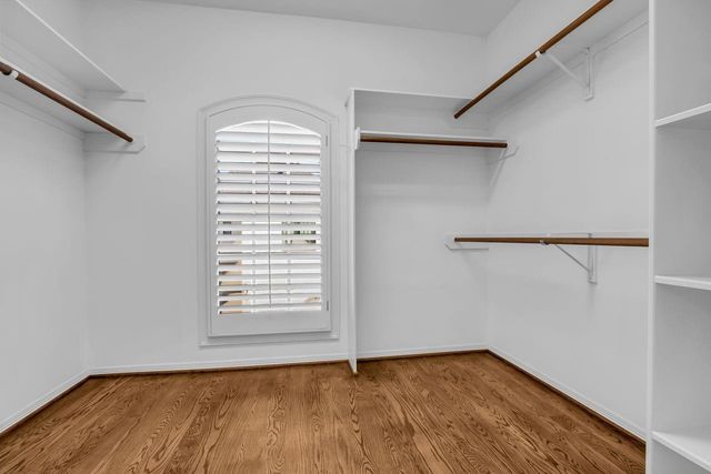 41 Wynden Oaks Drive, Houston, TX 77056