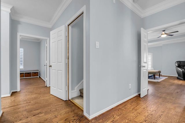 41 Wynden Oaks Drive, Houston, TX 77056