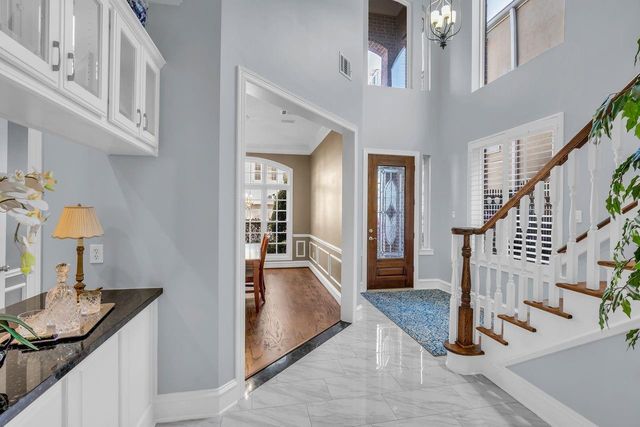 41 Wynden Oaks Drive, Houston, TX 77056