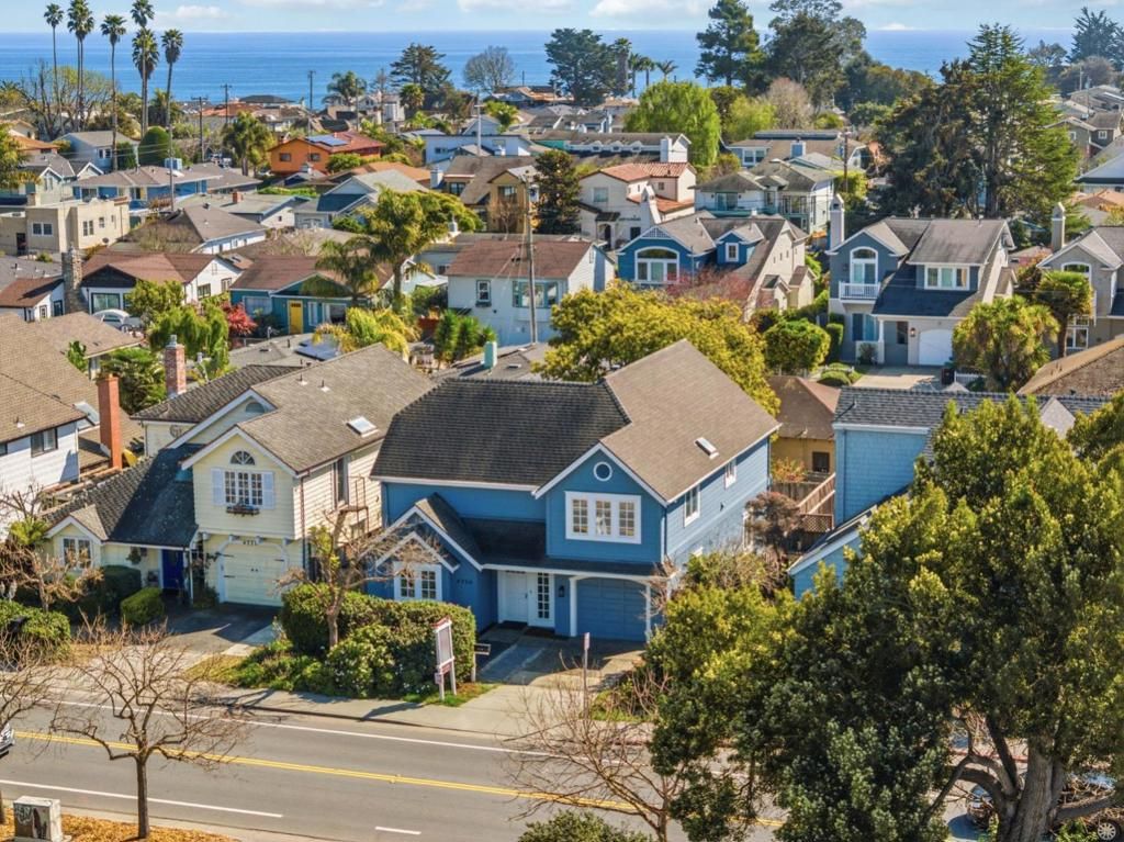 4750 Capitola Road, Capitola, CA 95010