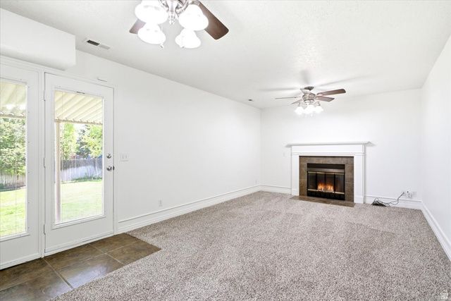 6911 S CONEFLOWER CT, West Jordan, UT 84084