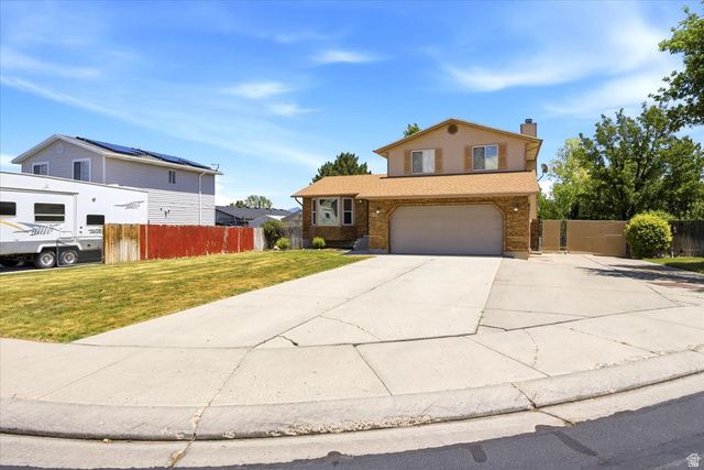 6911 S CONEFLOWER CT, West Jordan, UT 84084