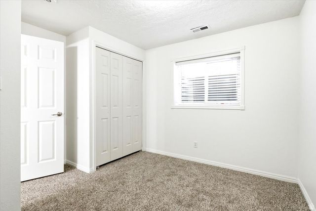 6911 S CONEFLOWER CT, West Jordan, UT 84084