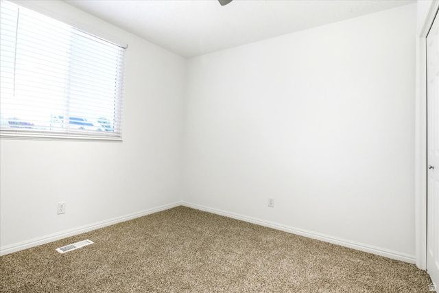 6911 S CONEFLOWER CT, West Jordan, UT 84084