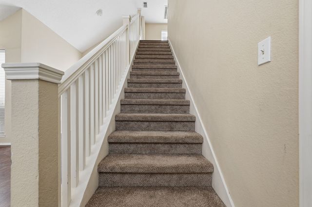 216 W Glen Meadow Drive, Glenn Heights, TX 75154