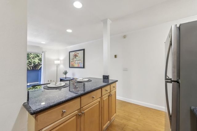 650 Alamo Court 5, Mountain View, CA 94043