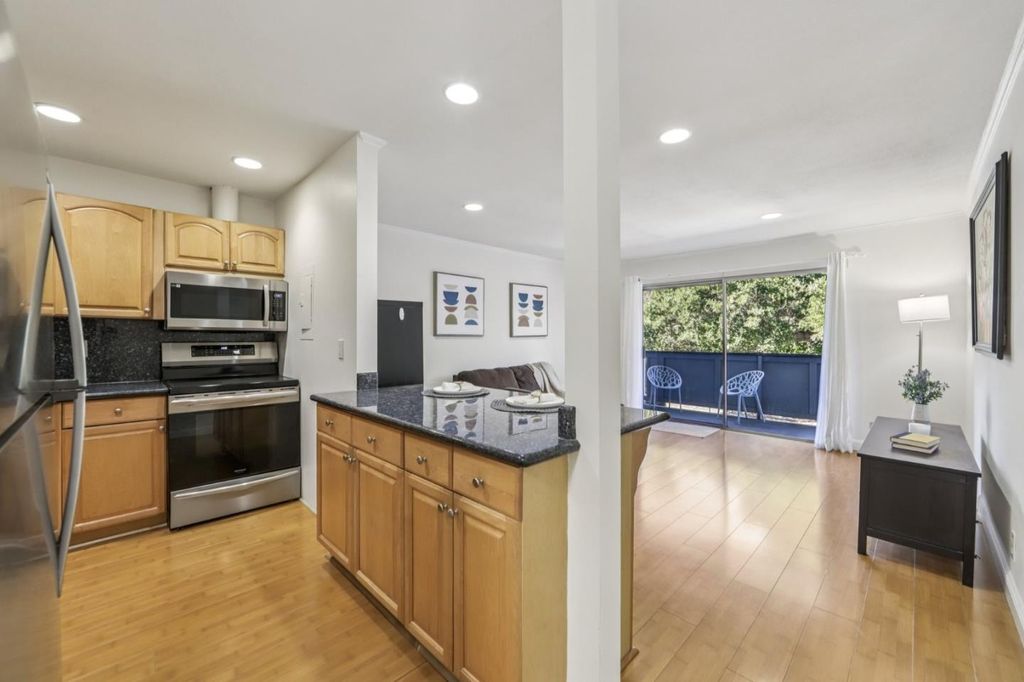 650 Alamo Court 5, Mountain View, CA 94043