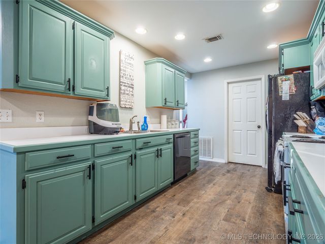 2208 Green Meadows, Mcalester, OK 74501