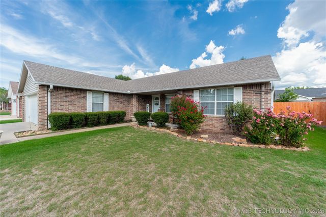 2208 Green Meadows, Mcalester, OK 74501