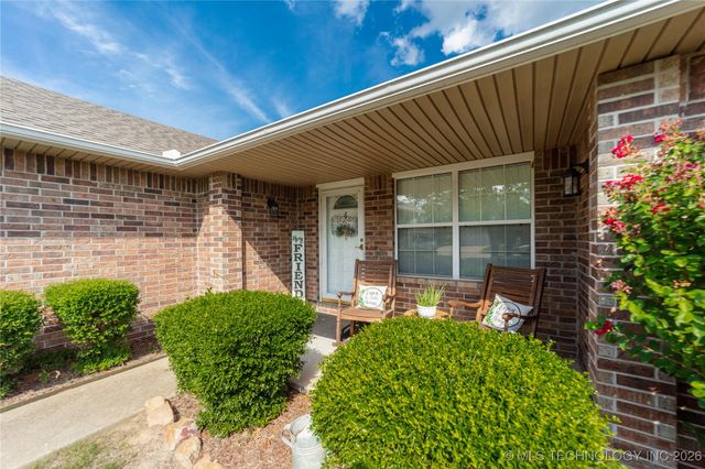 2208 Green Meadows, Mcalester, OK 74501