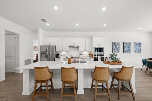 10798 Timber Creek DR, Fort Myers, FL 33913