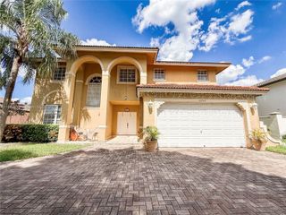 15757 SW 102nd St, Miami, FL 33196