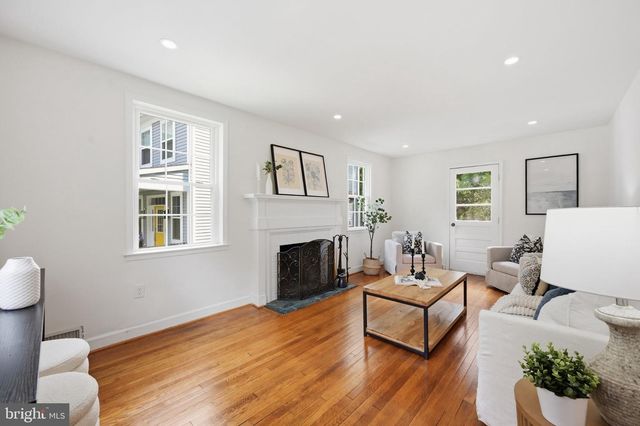 240 WHITMOOR TER, Silver Spring, MD 20901