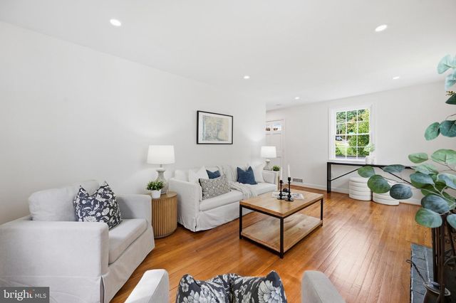 240 WHITMOOR TER, Silver Spring, MD 20901