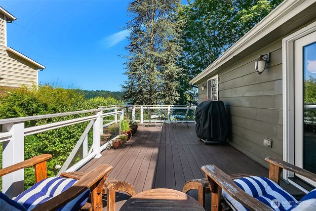 13731 42nd Place NE, Seattle, WA 98125